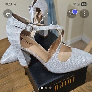 Woman shoes size 8.5 new from IDIFU